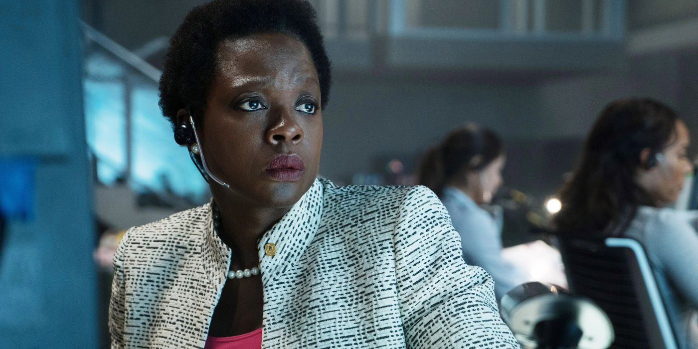 Viola Davis como Amanda Waller